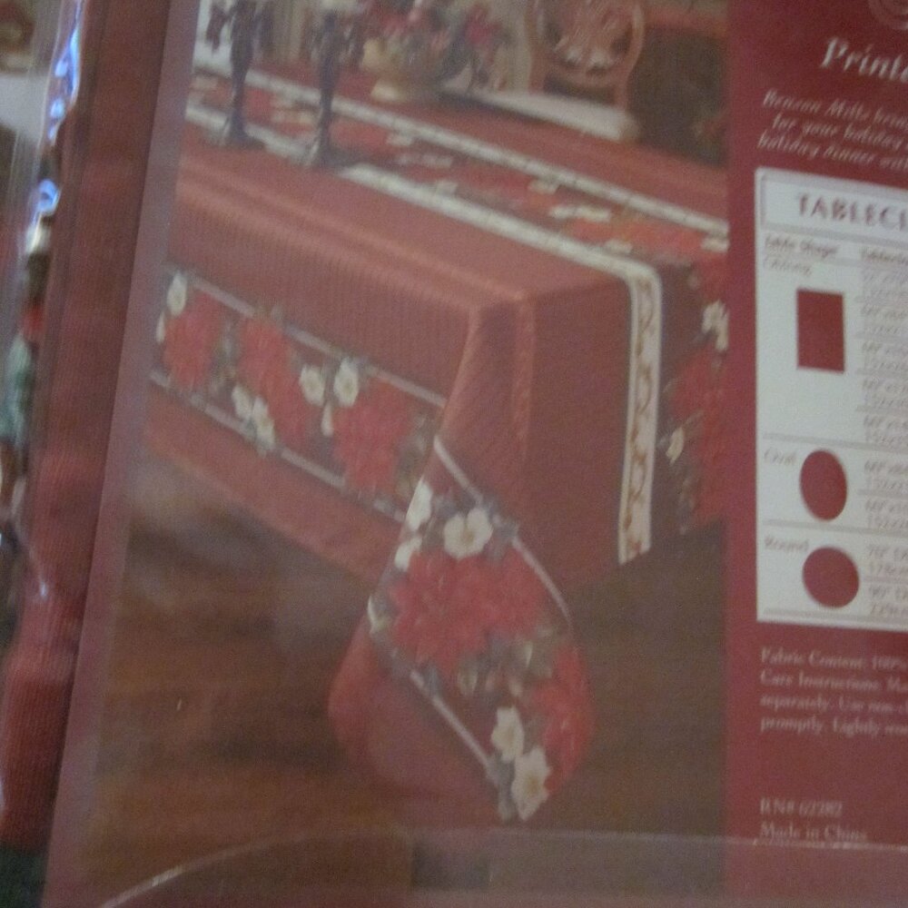 Christmas Royalty 70 round Benson Mills festive tablecloth elegant